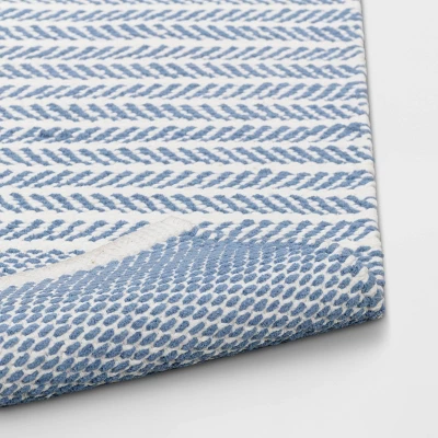 Patterned Accent Kids' Rug Blue/White - Pillowfort™ 3 Patterned Accent Kids' Rug Blue/White - Pillowfort™ - Image 3