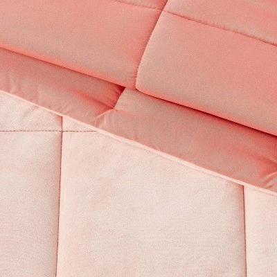 Toddler Kids' Comforter Windowpane Velvet Pink - Pillowfort™ 2 Toddler Kids' Comforter Windowpane Velvet Pink - Pillowfort™ - Image 2