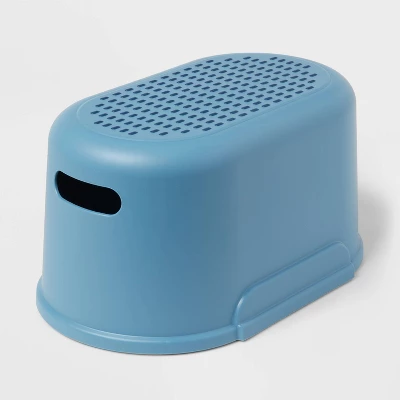 Kids' Single Step Stool - Pillowfort™ 2 Kids' Single Step Stool - Pillowfort™ - Image 2