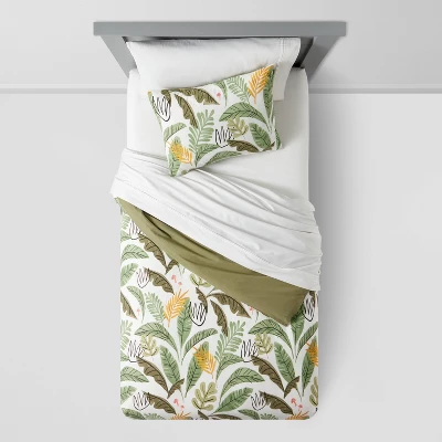 Botanical Print Kids' Duvet Cover Green - Pillowfort™ 2 Botanical Print Kids' Duvet Cover Green - Pillowfort™ - Image 2