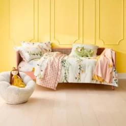 Princess 'Follow Your Dreams' Kids' Throw Blanket - The Disney Collection By Pillowfort™