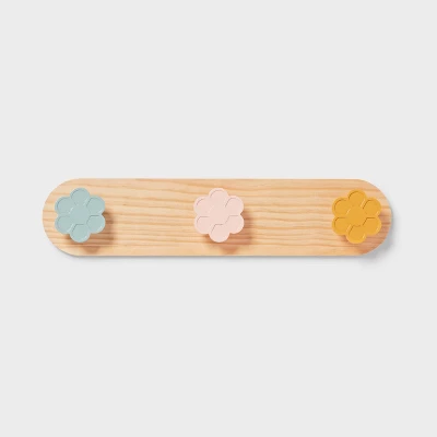 Kids' Flower Wall Hooks - Pillowfort™ 2 Kids' Flower Wall Hooks - Pillowfort™ - Image 2