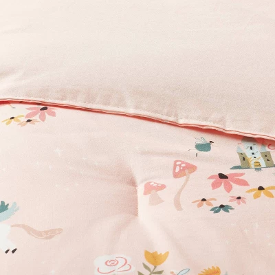 Toddler Kids' Pegasus Comforter - Pillowfort™: Multicolored Animal Print, Cotton, Polyester Fill, Machine Washable 1 Toddler Kids' Pegasus Comforter - Pillowfort™: Multicolored Animal Print, Cotton, Polyester Fill, Machine Washable