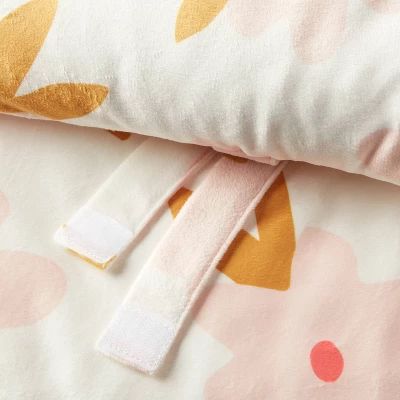 Floral Kids' Sleeping Bag - Pillowfort™ 3 Floral Kids' Sleeping Bag - Pillowfort™ - Image 3