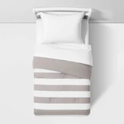 Rugby Striped Kids' Comforter Set - Pillowfort™ 12 Rugby Striped Kids' Comforter Set - Pillowfort™ -Baby House GUEST 8296e28d 3b12 4342 acb0 a8b3292b15a4