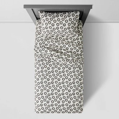 Toddler Lions Cotton Kids' Sheet Set Black & White - Pillowfort™ 2 Toddler Lions Cotton Kids' Sheet Set Black & White - Pillowfort™ - Image 2
