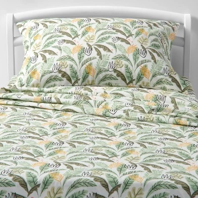 Botanical Cotton Kids' Sheet Set - Pillowfort™ 4 Botanical Cotton Kids' Sheet Set - Pillowfort™ - Image 4