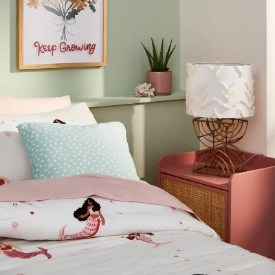 Boho Rattan Kids' Table Lamp - Pillowfort™ 2 Boho Rattan Kids' Table Lamp - Pillowfort™ - Image 2