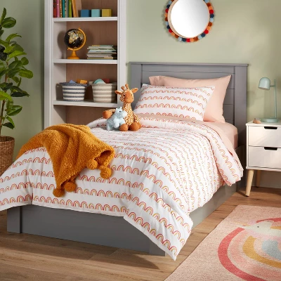 Rainbow Scallop Cotton Kids' Comforter Set - Pillowfort™ 1 Rainbow Scallop Cotton Kids' Comforter Set - Pillowfort™