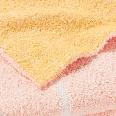 Princess 'Follow Your Dreams' Kids' Throw Blanket - The Disney Collection By Pillowfort™ 3 Princess 'Follow Your Dreams' Kids' Throw Blanket - The Disney Collection By Pillowfort™ - Image 3