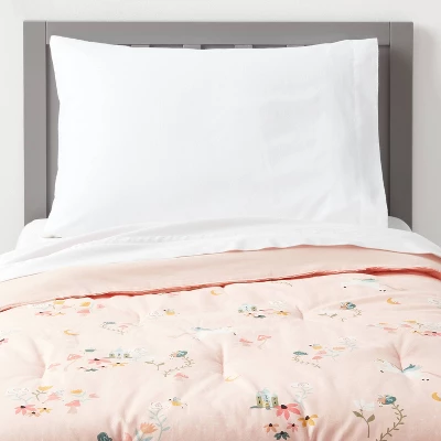 Toddler Kids' Pegasus Comforter - Pillowfort™: Multicolored Animal Print, Cotton, Polyester Fill, Machine Washable 2 Toddler Kids' Pegasus Comforter - Pillowfort™: Multicolored Animal Print, Cotton, Polyester Fill, Machine Washable - Image 2