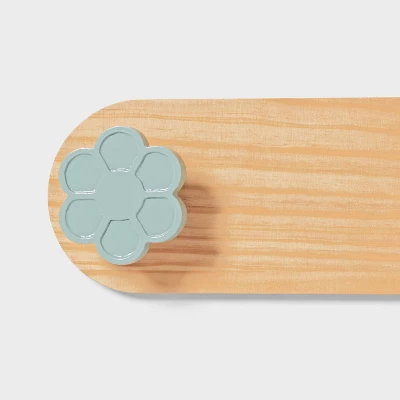 Kids' Flower Wall Hooks - Pillowfort™ 3 Kids' Flower Wall Hooks - Pillowfort™ - Image 3