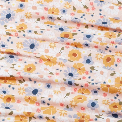 Vintage Floral Print Cotton Kids' Sheet Set - Pillowfort™ 3 Vintage Floral Print Cotton Kids' Sheet Set - Pillowfort™ - Image 3
