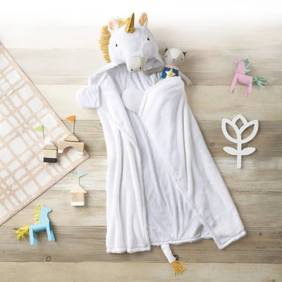 Unicorn Kids' Hooded Blanket - Pillowfort™ 2 Unicorn Kids' Hooded Blanket - Pillowfort™ - Image 2